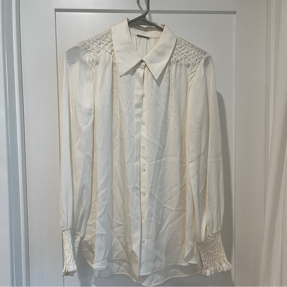 Elie Tahari silk shirt